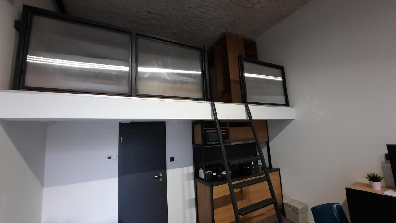 Hi-Bp In-Budapest Studio Apartman 2 Free Parking ภายนอก รูปภาพ